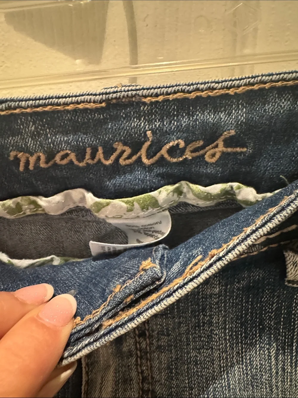 Maurice’s Straight Leg cropped Women’s Jeans in Washed Blue